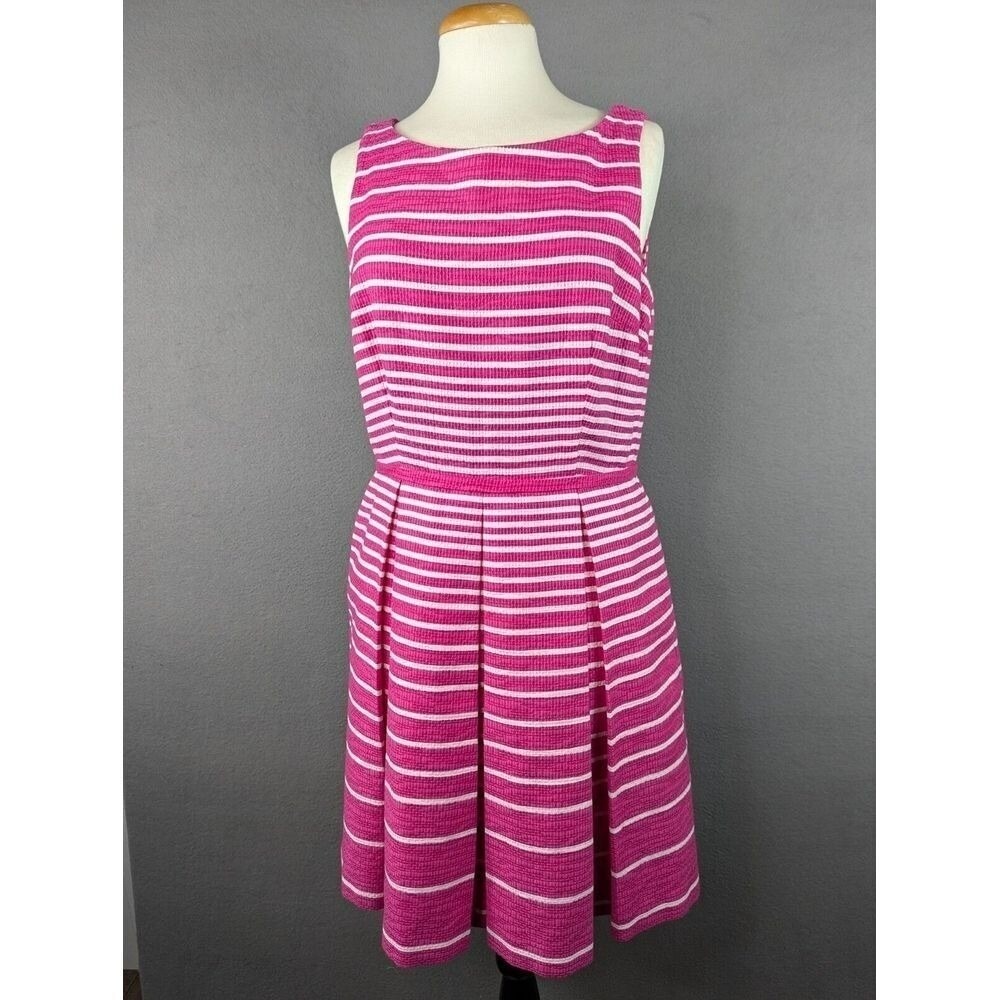 Taylor Dress Womens Size 10 Fit & Flare Pleated Pink Wht Striped Coastal Cool - Picture 6 of 16